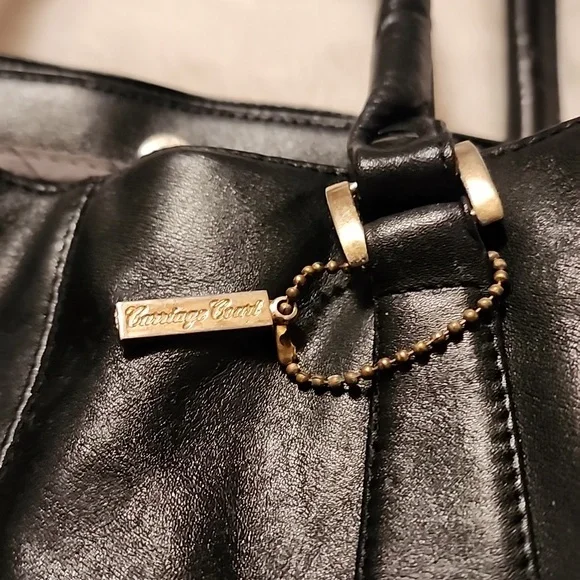 VINTAGE CARRIAGE COURT LADIES ๐ HANDBAG. - Picture 2 of 10